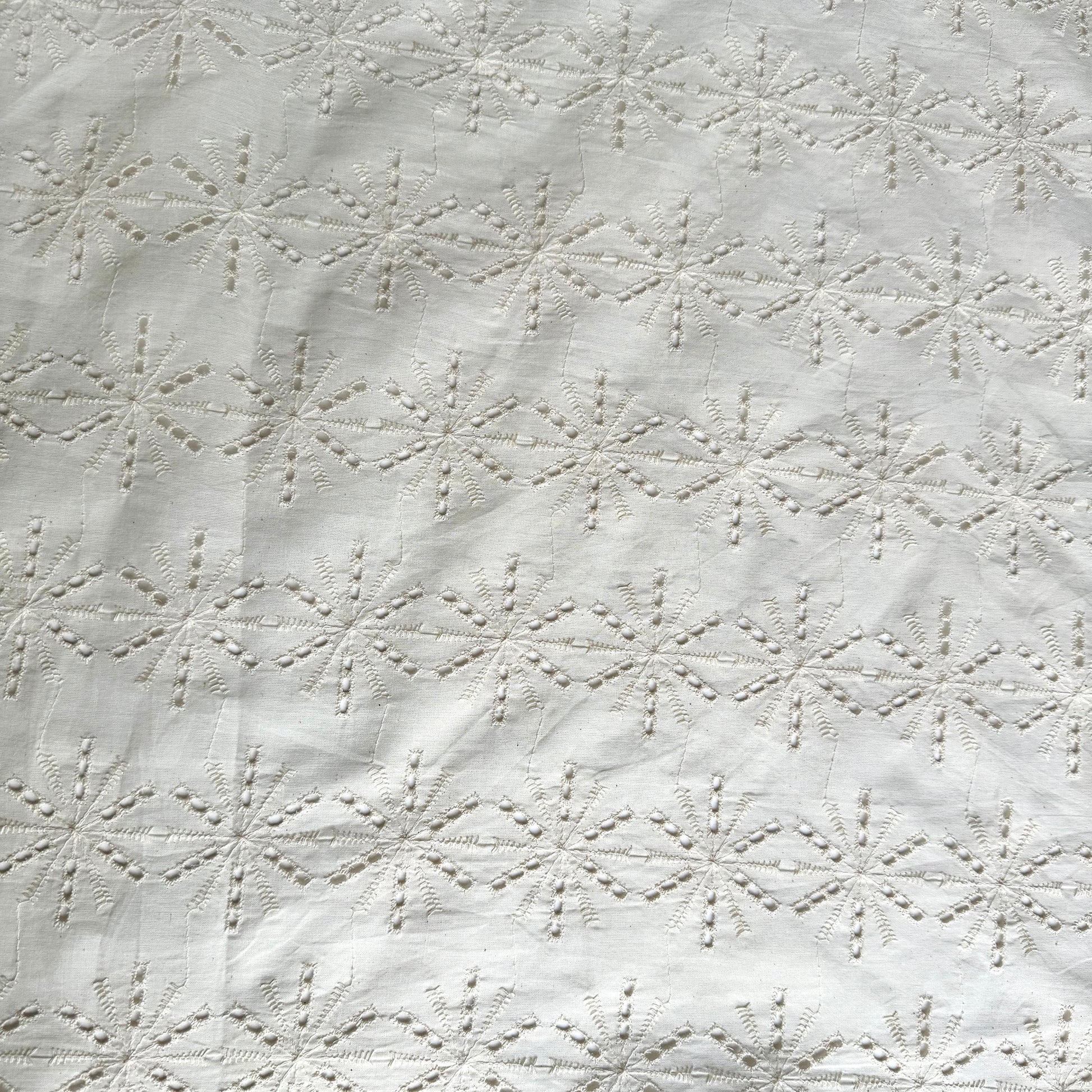 white dyeable cutwork hakoba lace fabric