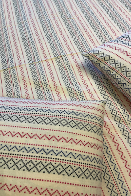 white cotton handloom double bedcover with pillow covers