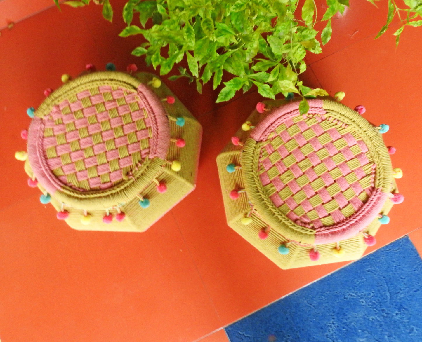 pink-mudda-stool