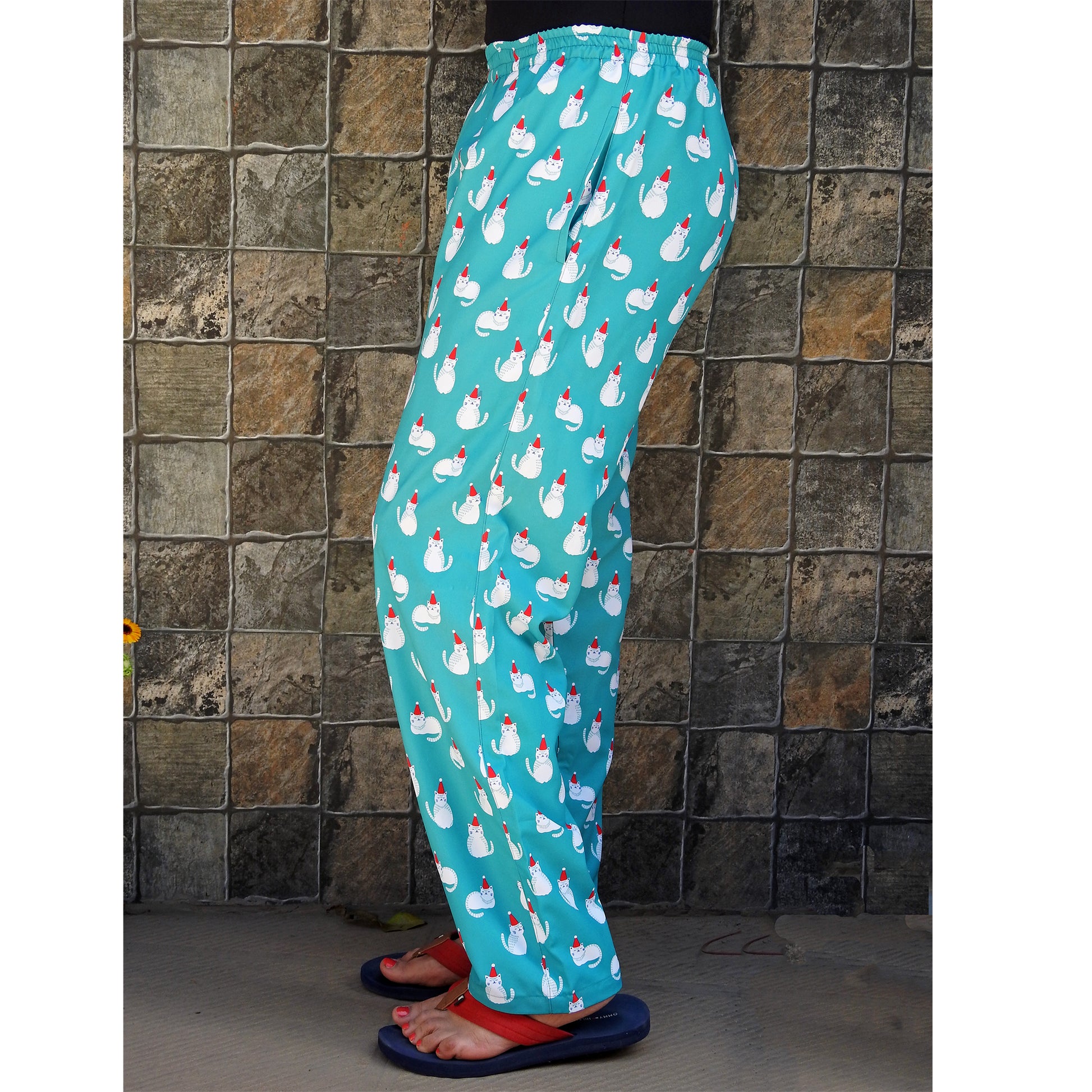 quirky-cat-print-pyjamas-for-women-and-girls-online