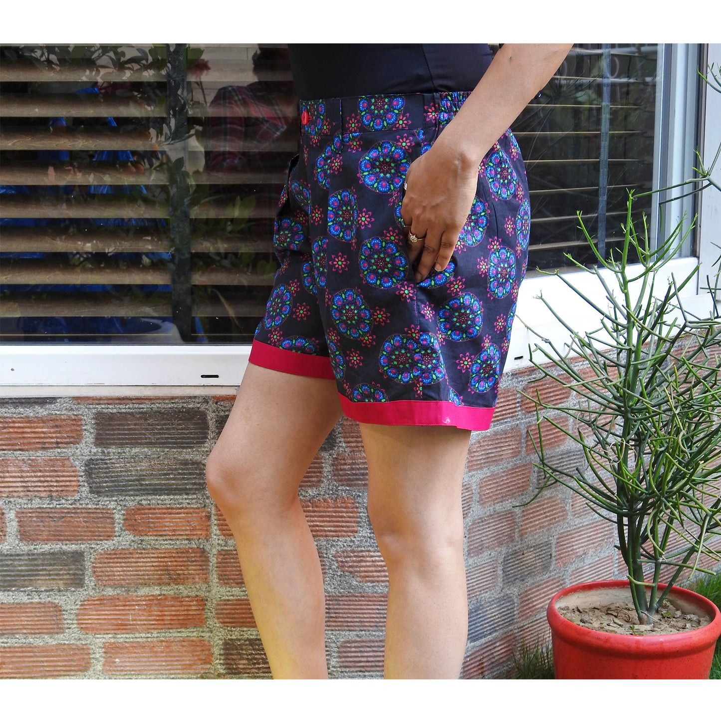 Kaleido Funky Shorts With Pockets