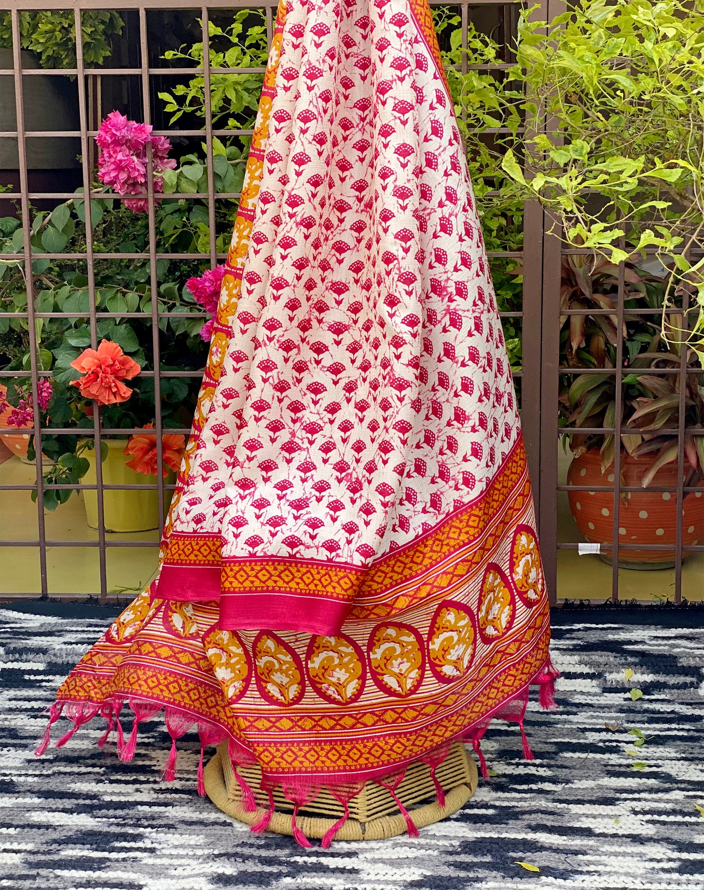 Poppy Flowers Overall Print Art Silk Dupatta