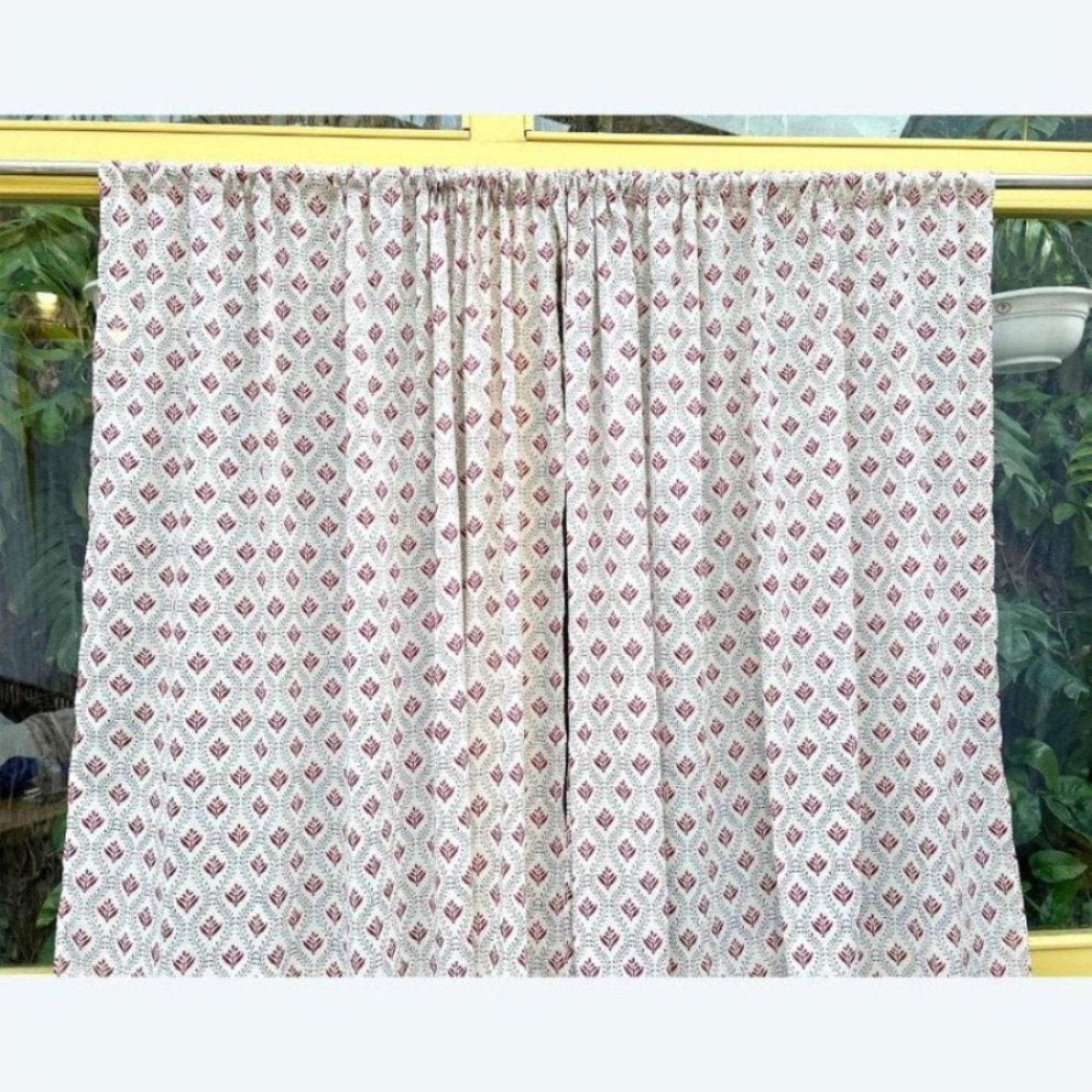 red-and-white-cotton-window-parda