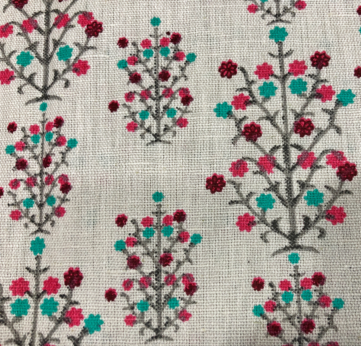 Elegant Floral Handloom Cotton Print