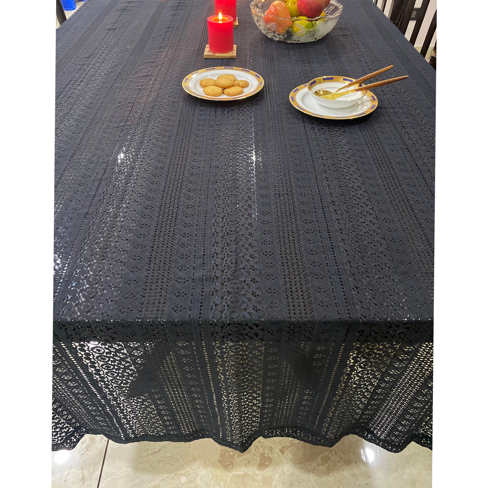6 seater table cover cloth in black colour