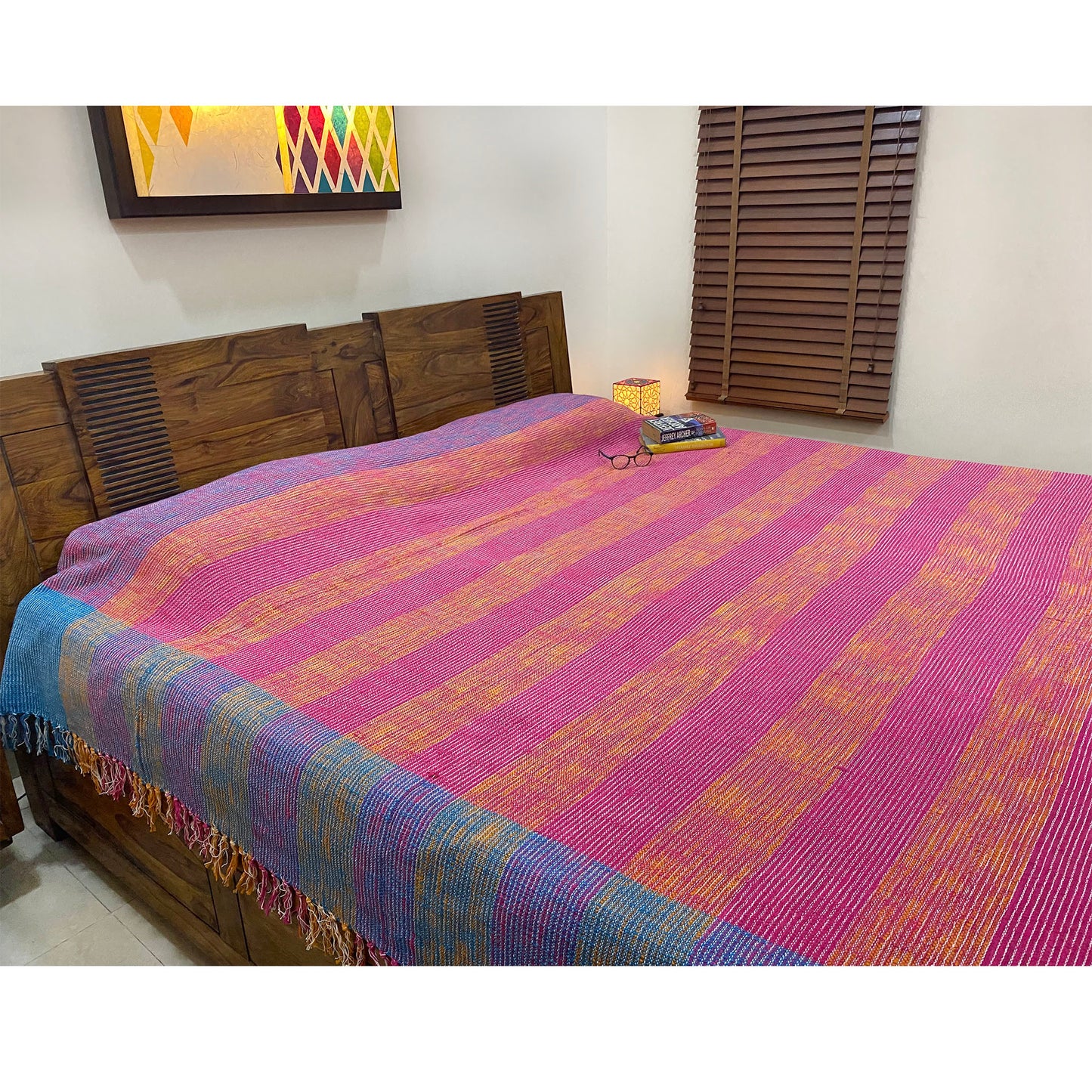 pink-bed-cover-for-a-romantic-bedroom