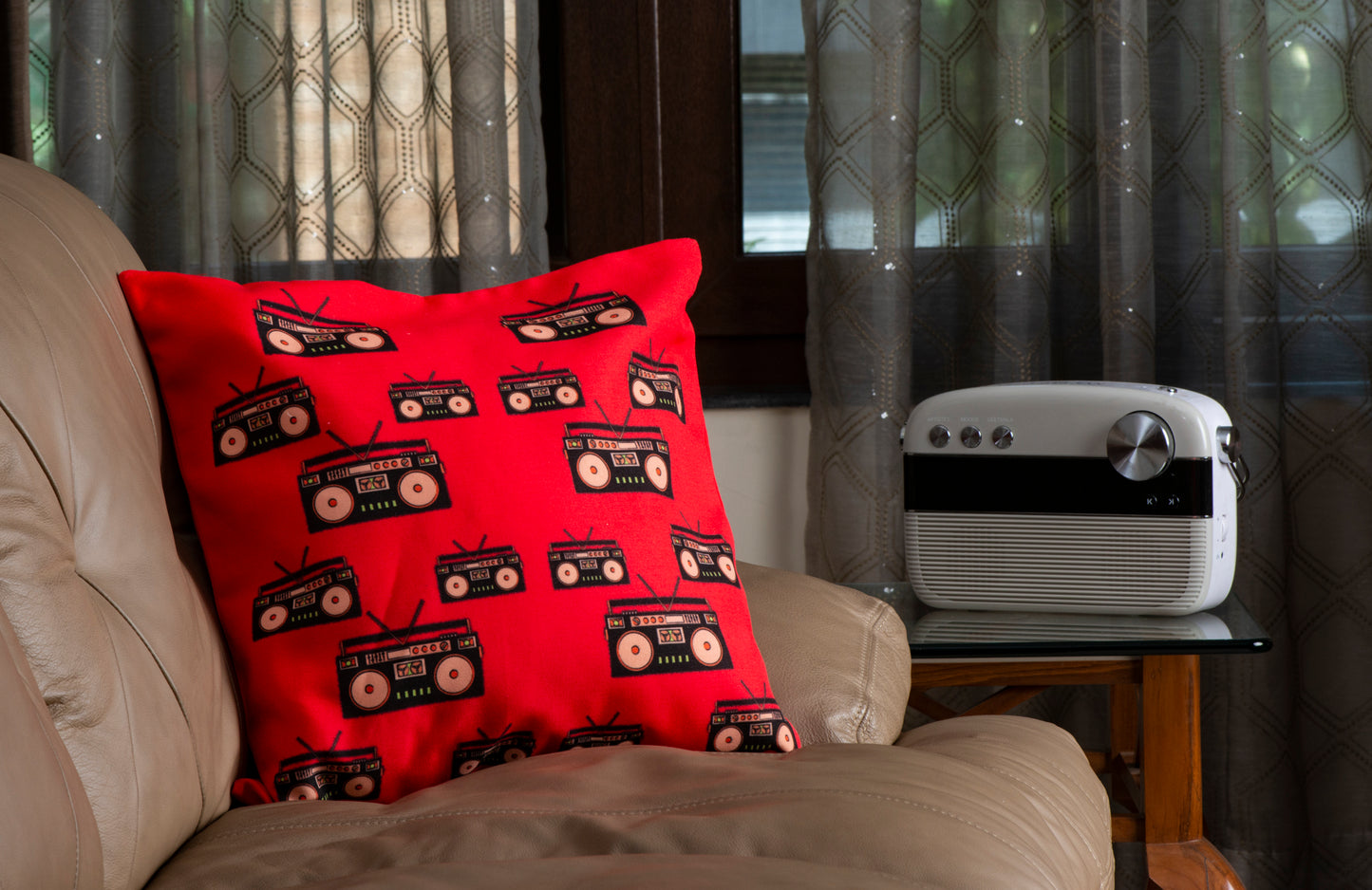 The Retro Music Lover Set (16X16)