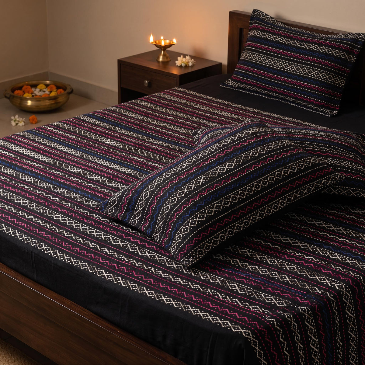New Moon Positivity Double Bed Cover With Pillow Covers
