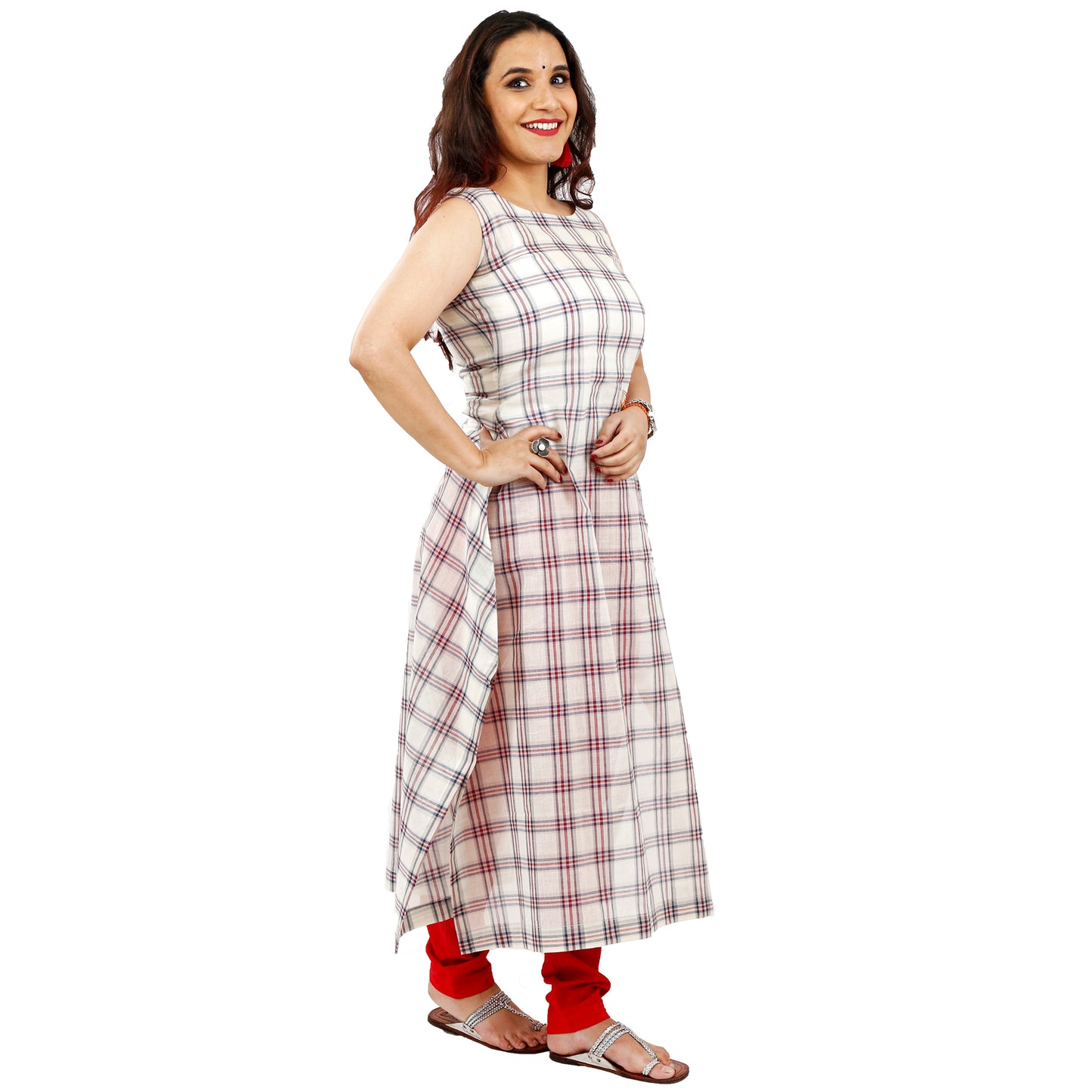 Checkmate Sleeveless Kurta Set With Red Churidar Pants