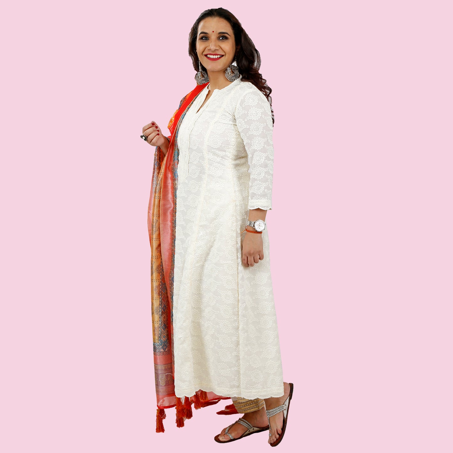 Embroidered White Kurta With Sequin
