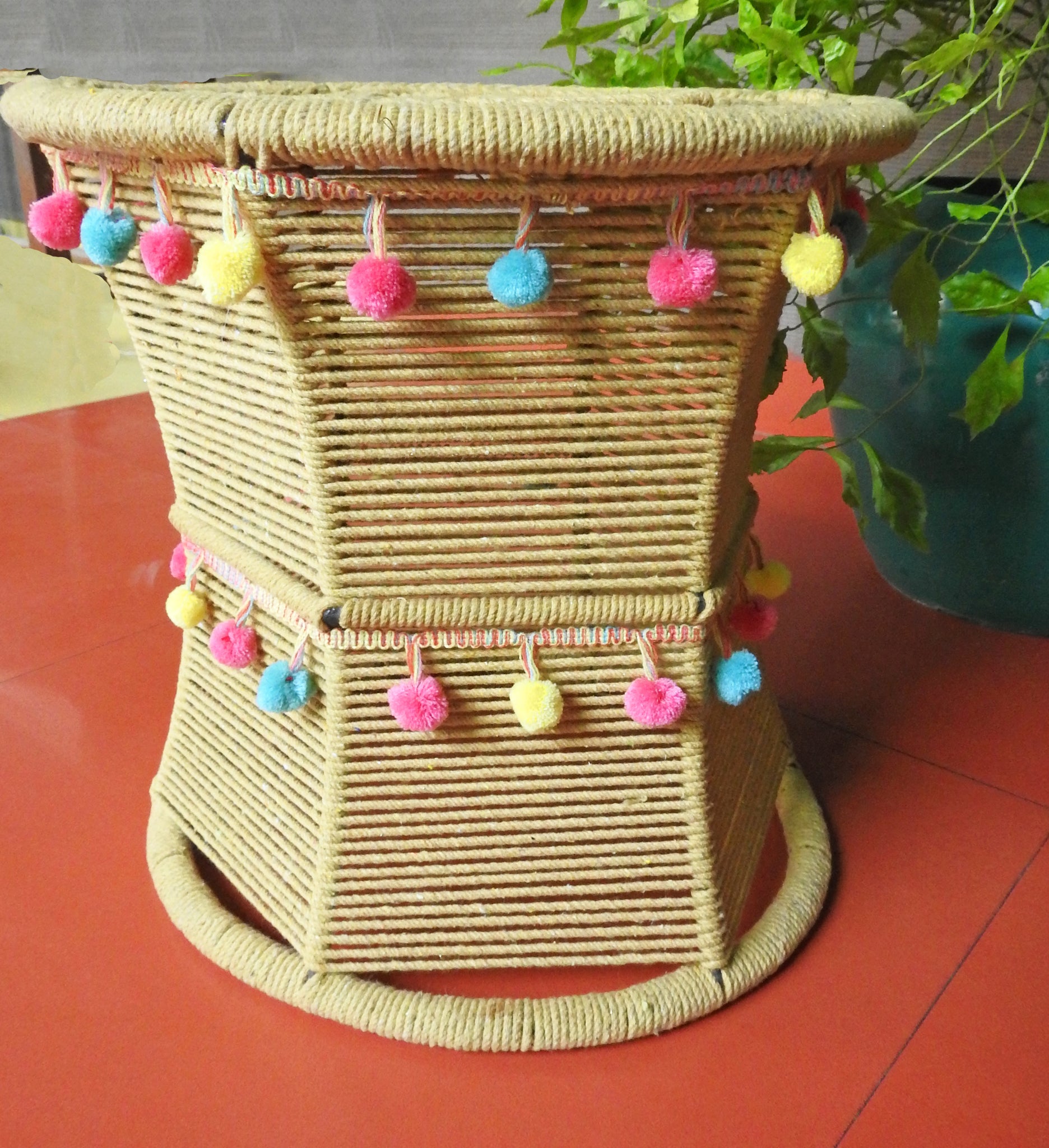 Indie Craft Pretty Pompom Mudda Seat (Single Piece)