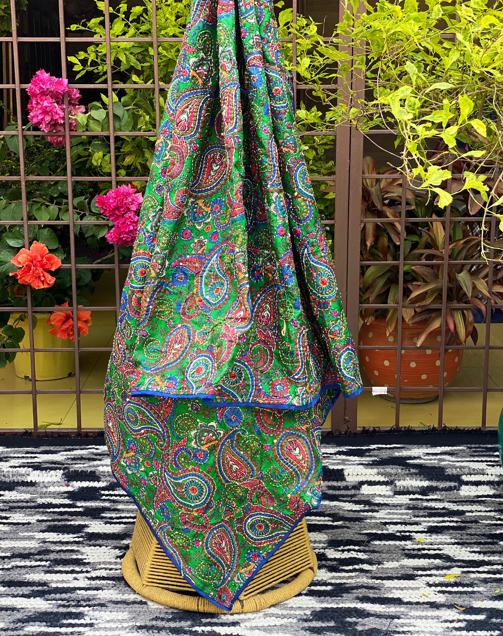 kantha-work-dupatta-with-all-over-embroidery-online