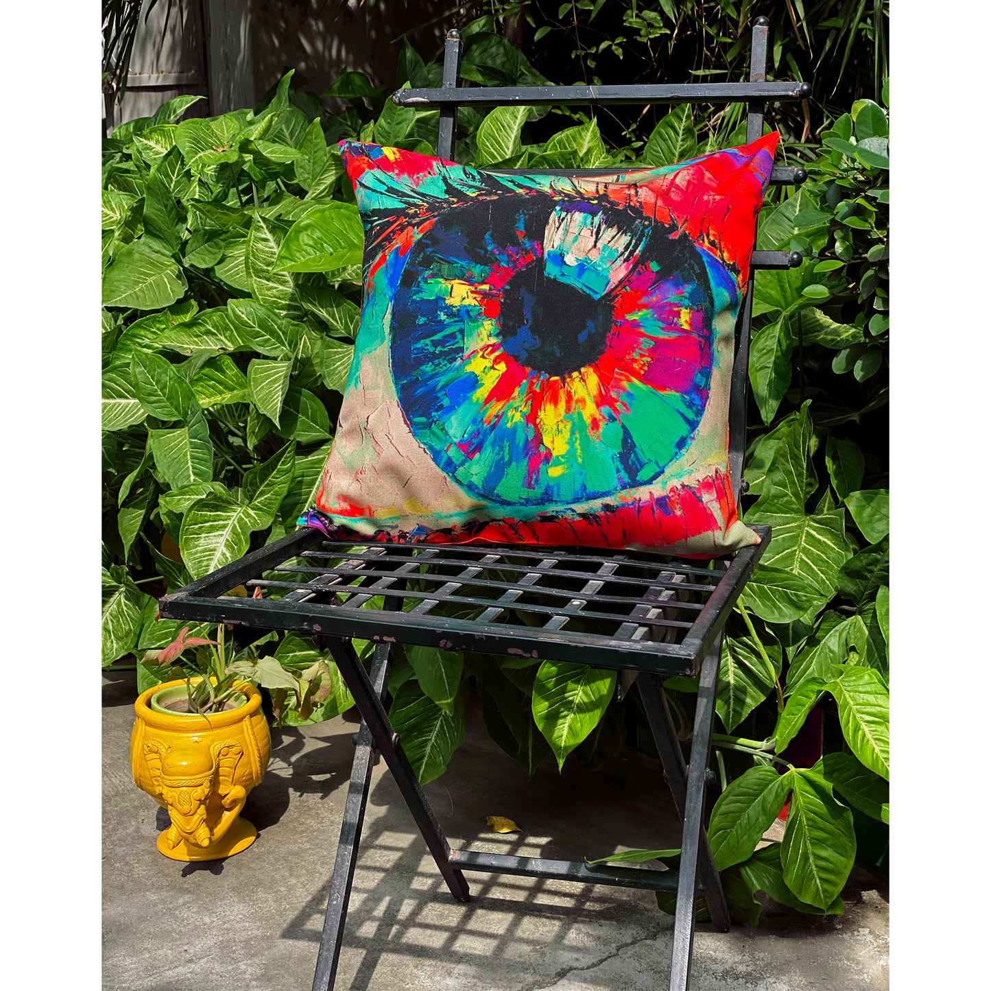 pop-art-eye-close-up-colourful-cushion-for-home-online