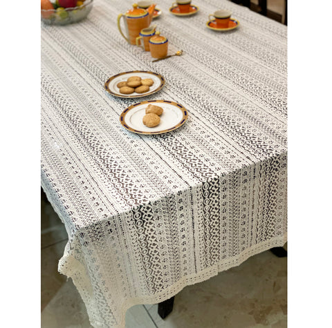 Elegant Victorian Table Cloth