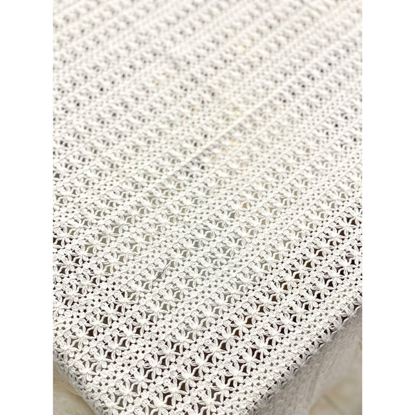 beautiful-white-table-cloth-online-india