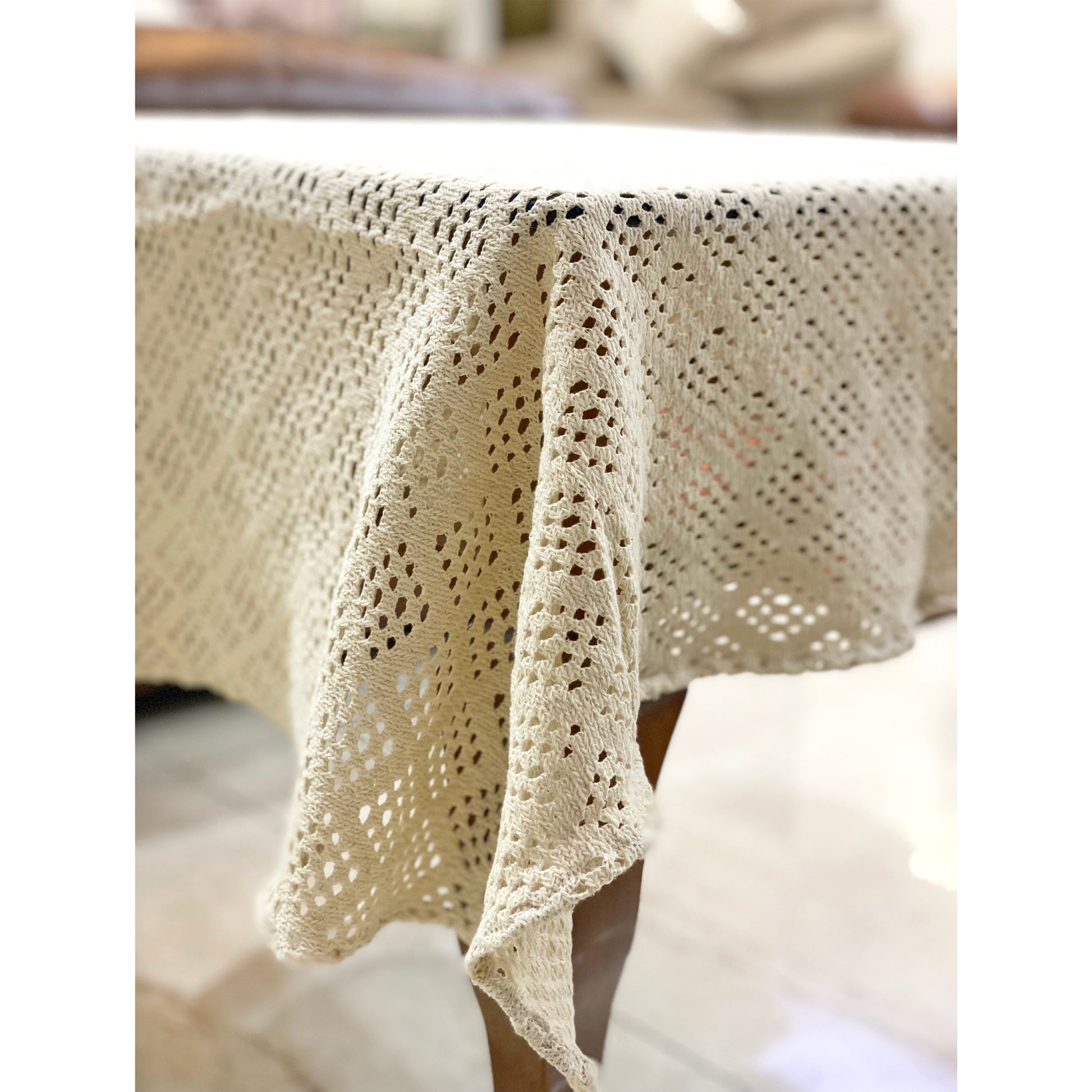 crochet-table-linen-for-easter-decor-india