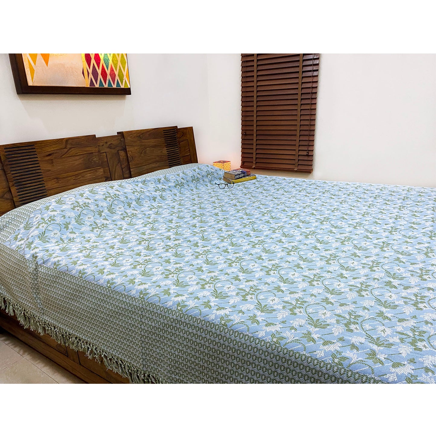 Reversible Jacquard Floral Bed Cover